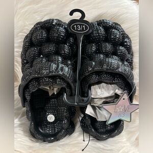 Kids Love Sparkly Black Bubble Shoes Size 13/1